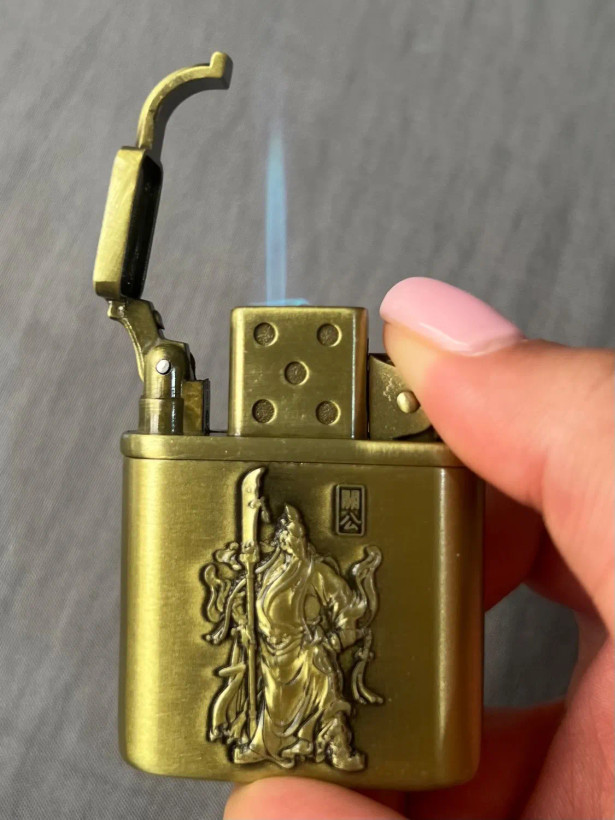 فندک اتمی لایتر (Lighter) طرح جنگجو چینی با بدنه برنجی