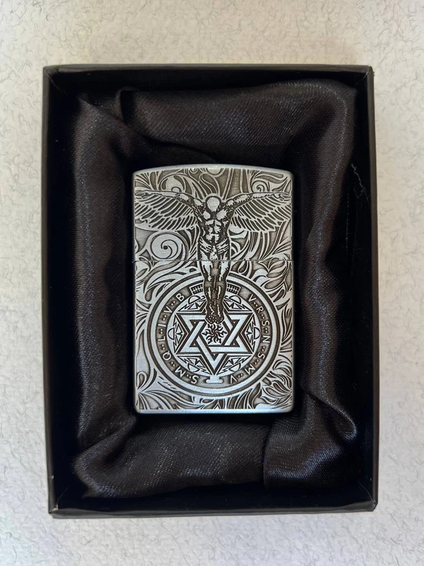 فندک گازی طرح زیپو برند لایتر (Lighter) مدل فرشته نگهبان Guardian Angel حکاکی برجسته (در دو رنگ)