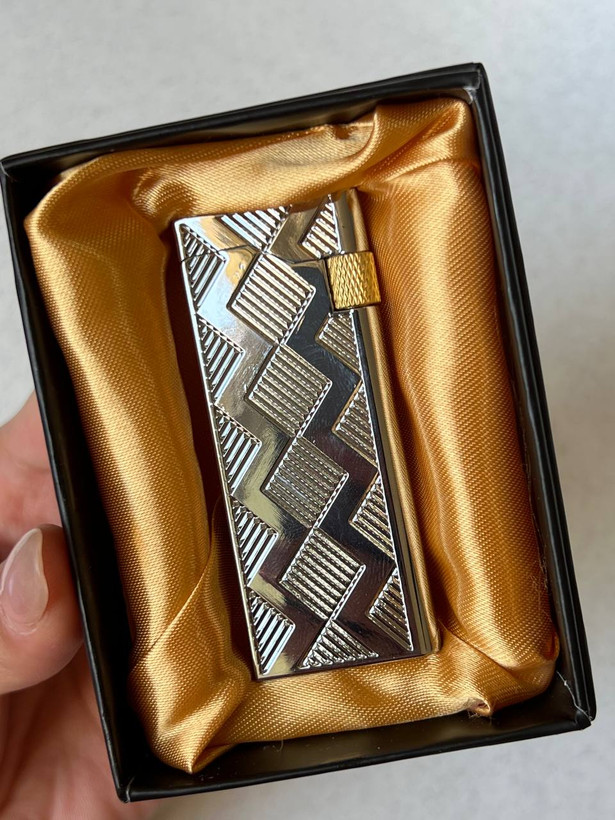 فندک گازی لوکس کلاسیک مدل هندسی Geometric (چرخبغل، شعله نرم)