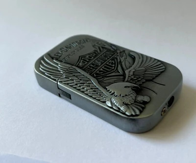 فندک طرح زیپو باریک برند لایتر (Lighter) طرح هارلی دیویدسون و عقاب طلایی | بدنه فلزی